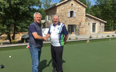 Le Domaine des Ranchisses accueil le premier terrain de lawn bowls du pays